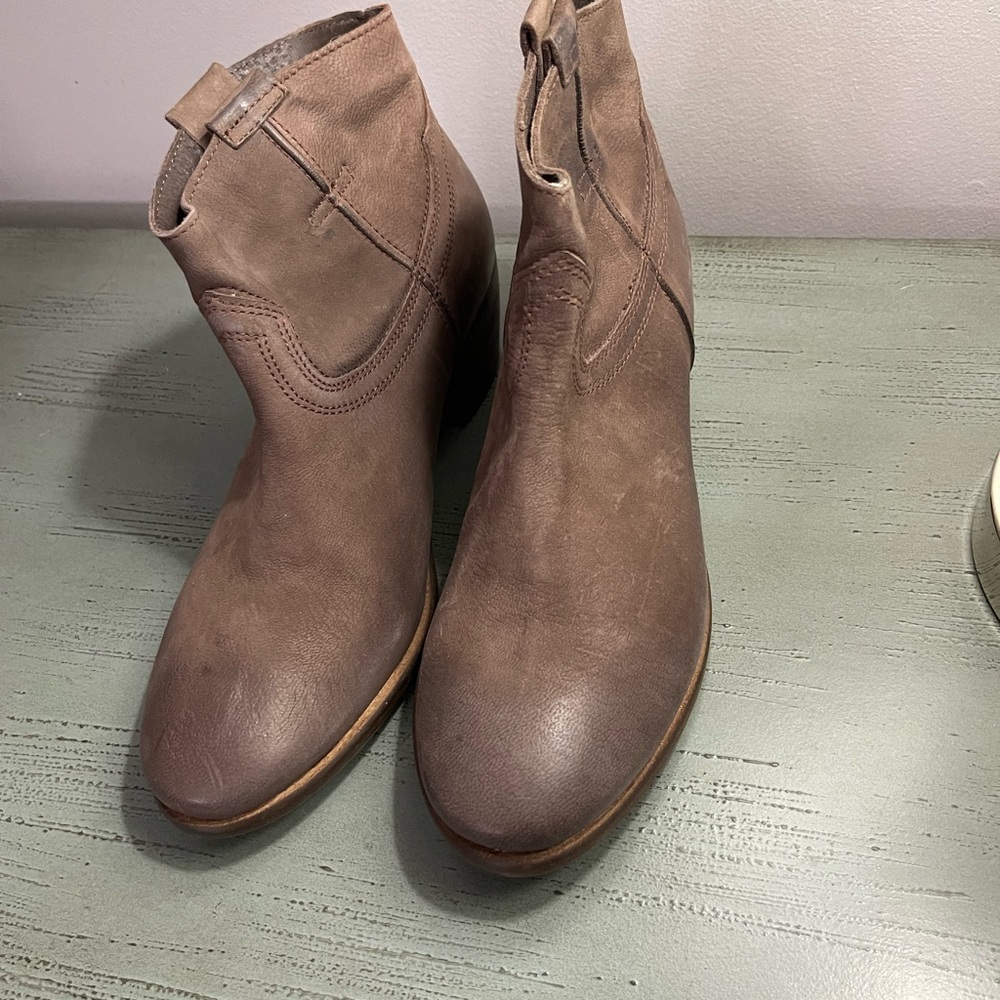 Moon River Chocolate/Leather DIBA True booties. Never worn. Size 10. New in box